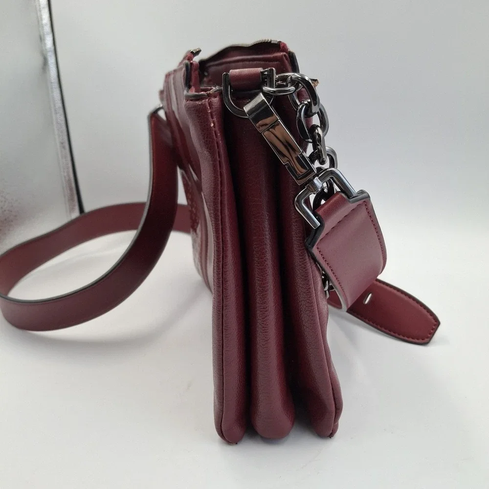 Calvin‎ Klein Crossbody Bag Burgundy Wine Mixed Media Embossed CK Logo Chain